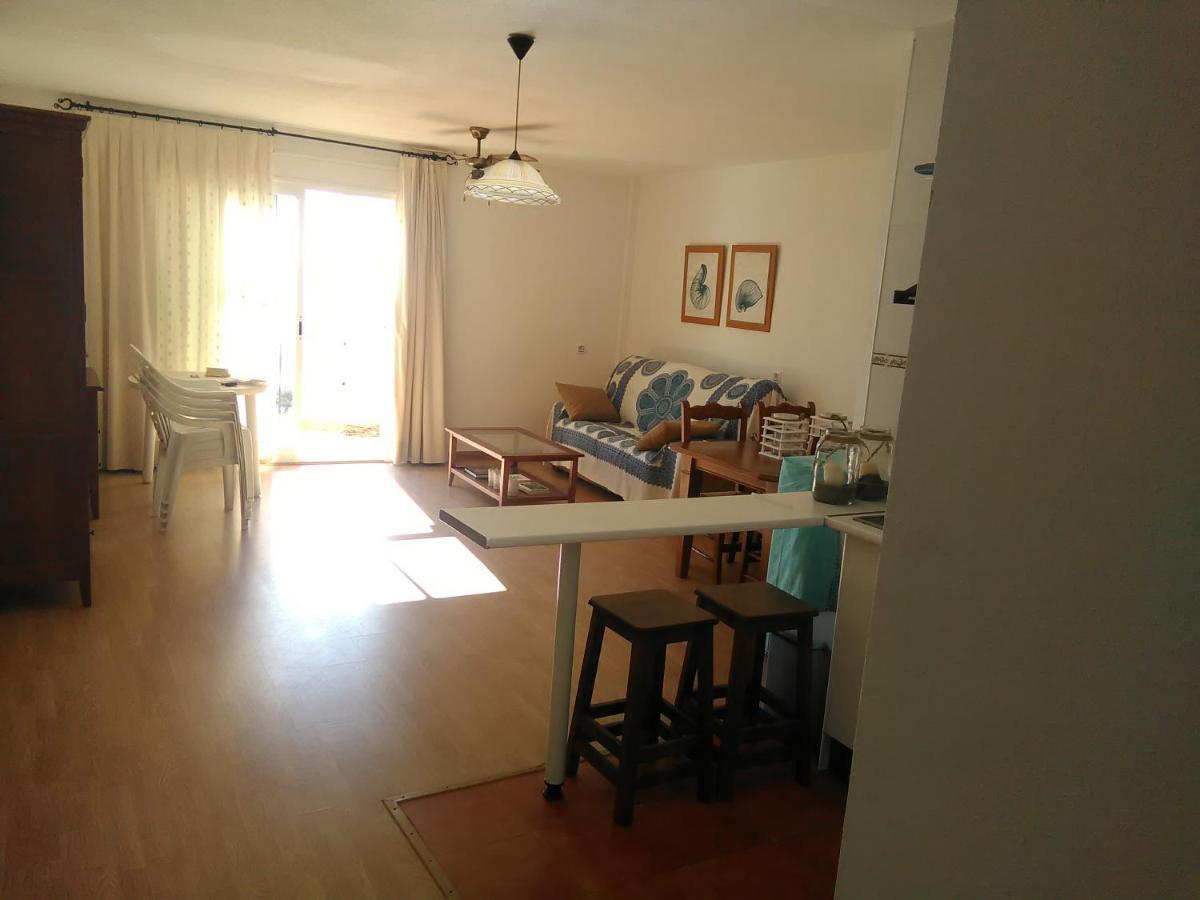 Vista Al Mar Apartment Вера Екстериор снимка