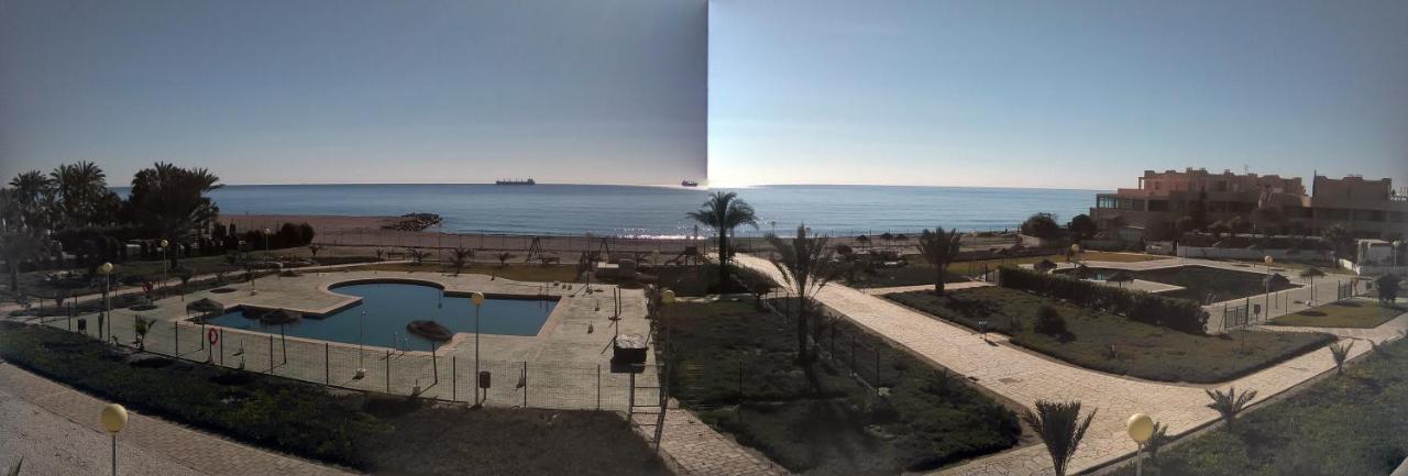 Vista Al Mar Apartment Вера Екстериор снимка